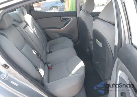 2013 Hyundai Elantra Gls z USA, uszkodzony, nr VIN KMHDH4AE6DU726385